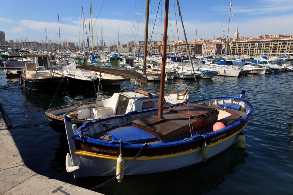 Sunny Studio Vieux Port Marseille Room photo